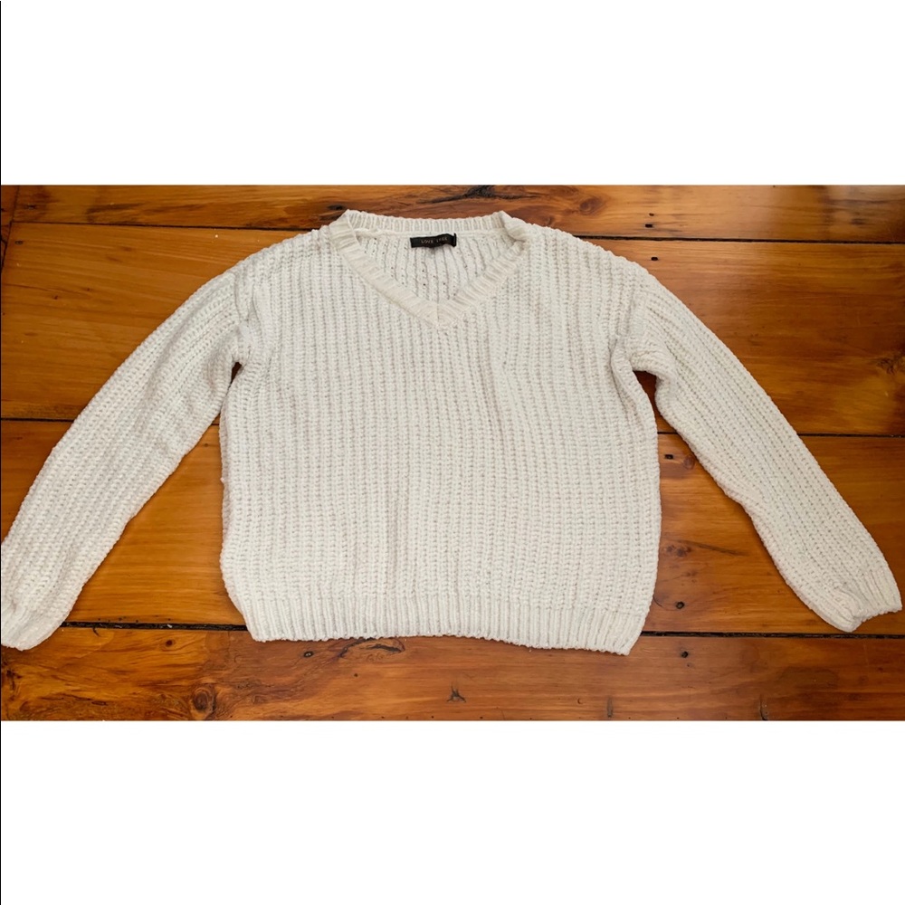 Long sleeve soft knit sweater. Only worn once